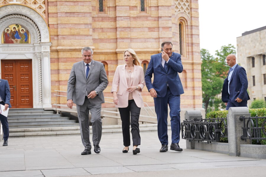 Vlast NAJVEĆI KORISNIK stranih projekata, a druge žele označiti “agentima stranog uticaja”