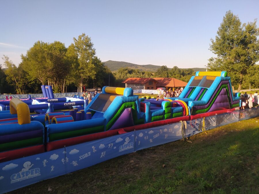 FENOMENALNA NEDJELJA NA MANJAČI Roditelji i djeca oduševljeni porodičnom avanturom (FOTO)