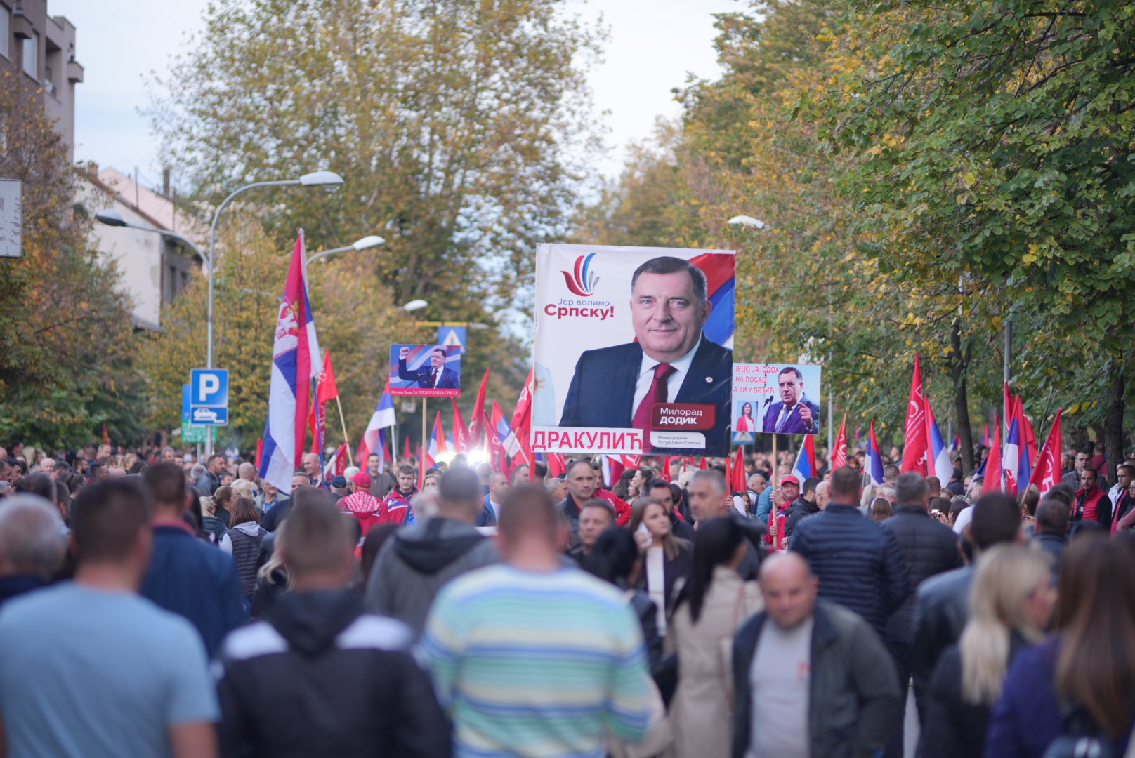 ISTA LOKACIJA, DRUGI AKTERI Građani se okupljaju u Parku Mladen Stojanović (FOTO)