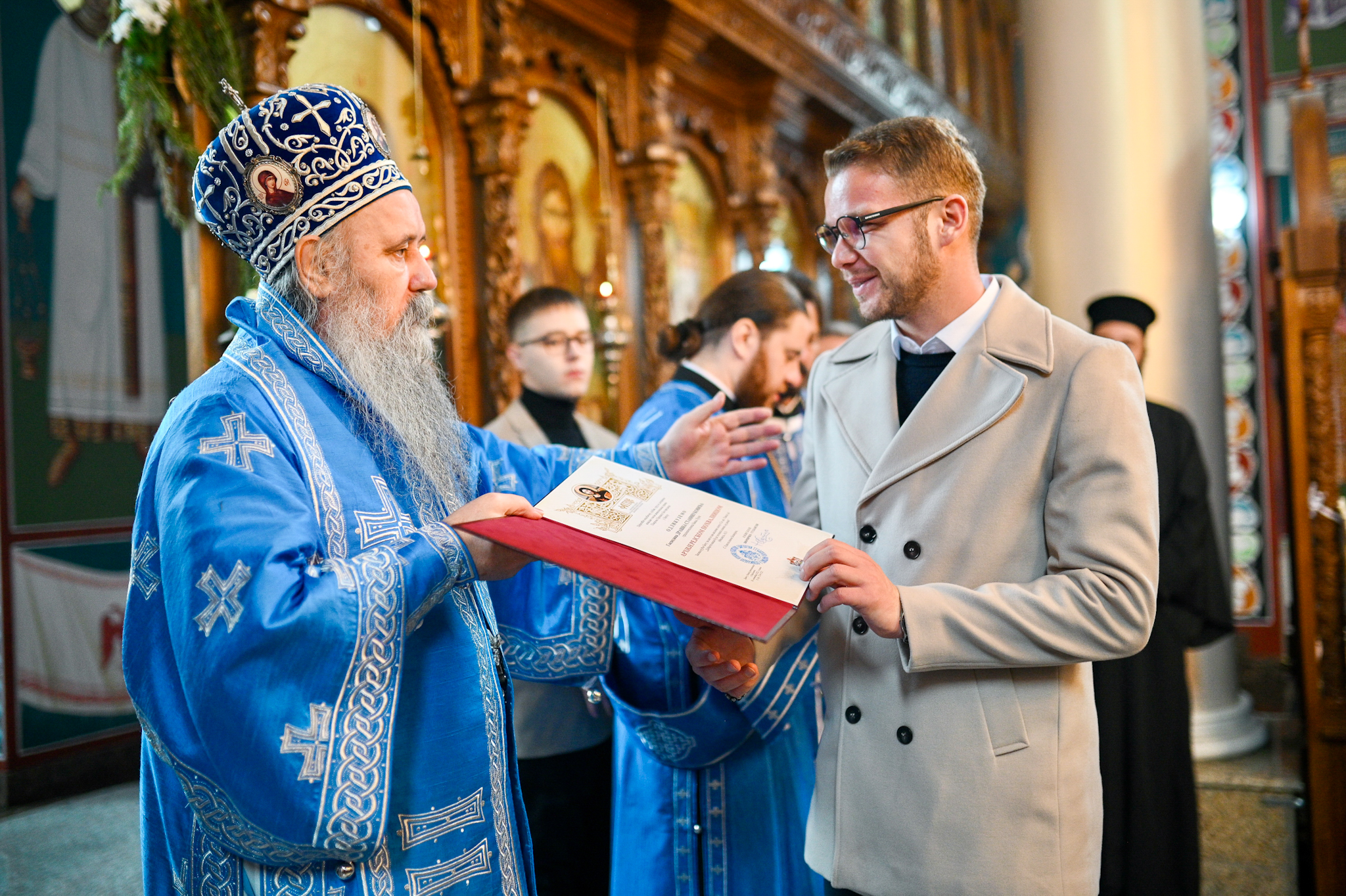 “Čin podrške zajedničkom radu i saradnji” Episkop Fotije odlikovao Stanivukovića