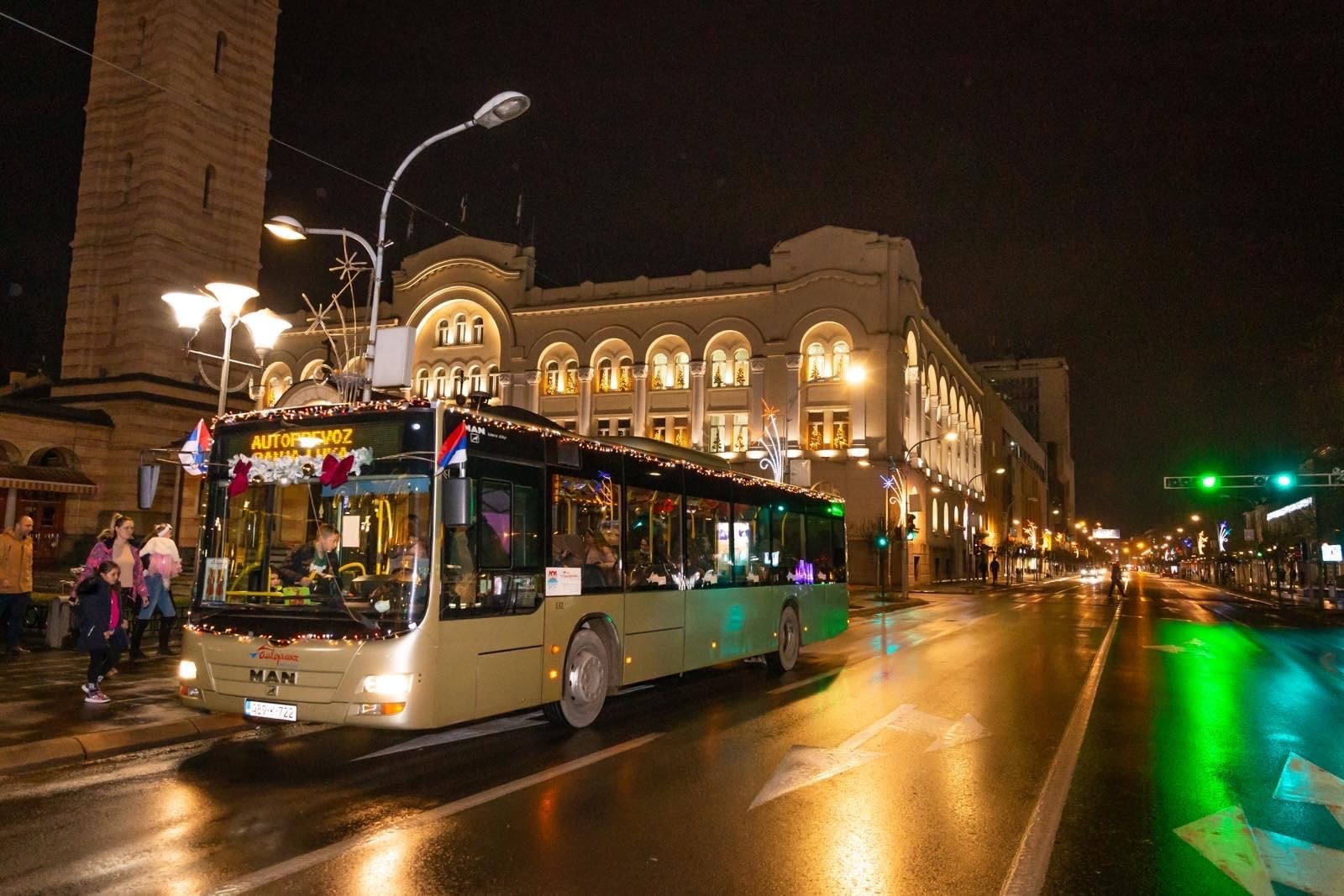 U novogodišnjoj noći i za reprizu besplatan javni prevoz