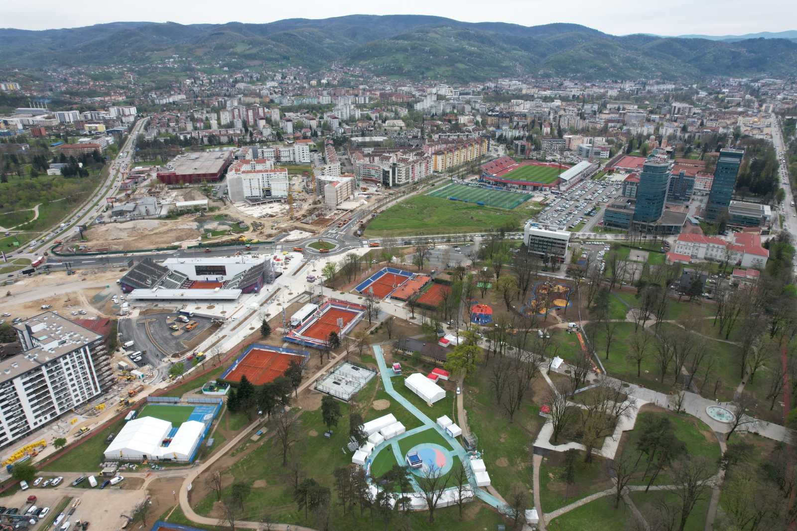 Potpuna OBUSTAVA SAOBRAĆAJA u nekim ulicama za vrijeme Srpska opena