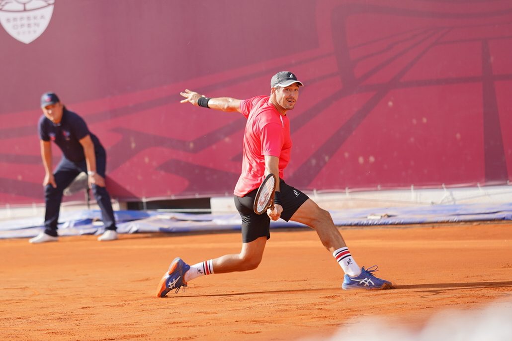 LAJOVIĆ ELIMINISAO ĐOKOVIĆA Kraj za najboljeg na svijetu na Srpska open (FOTO)