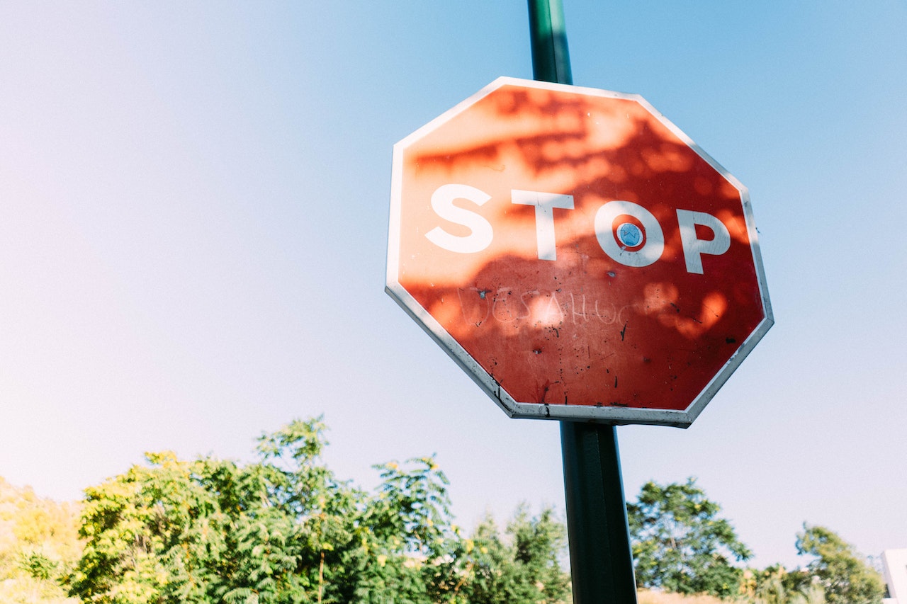 UVELI NOVINU Kamere kažnjavaju vozače ako se u potpunosti ne zaustave ispred znaka Stop