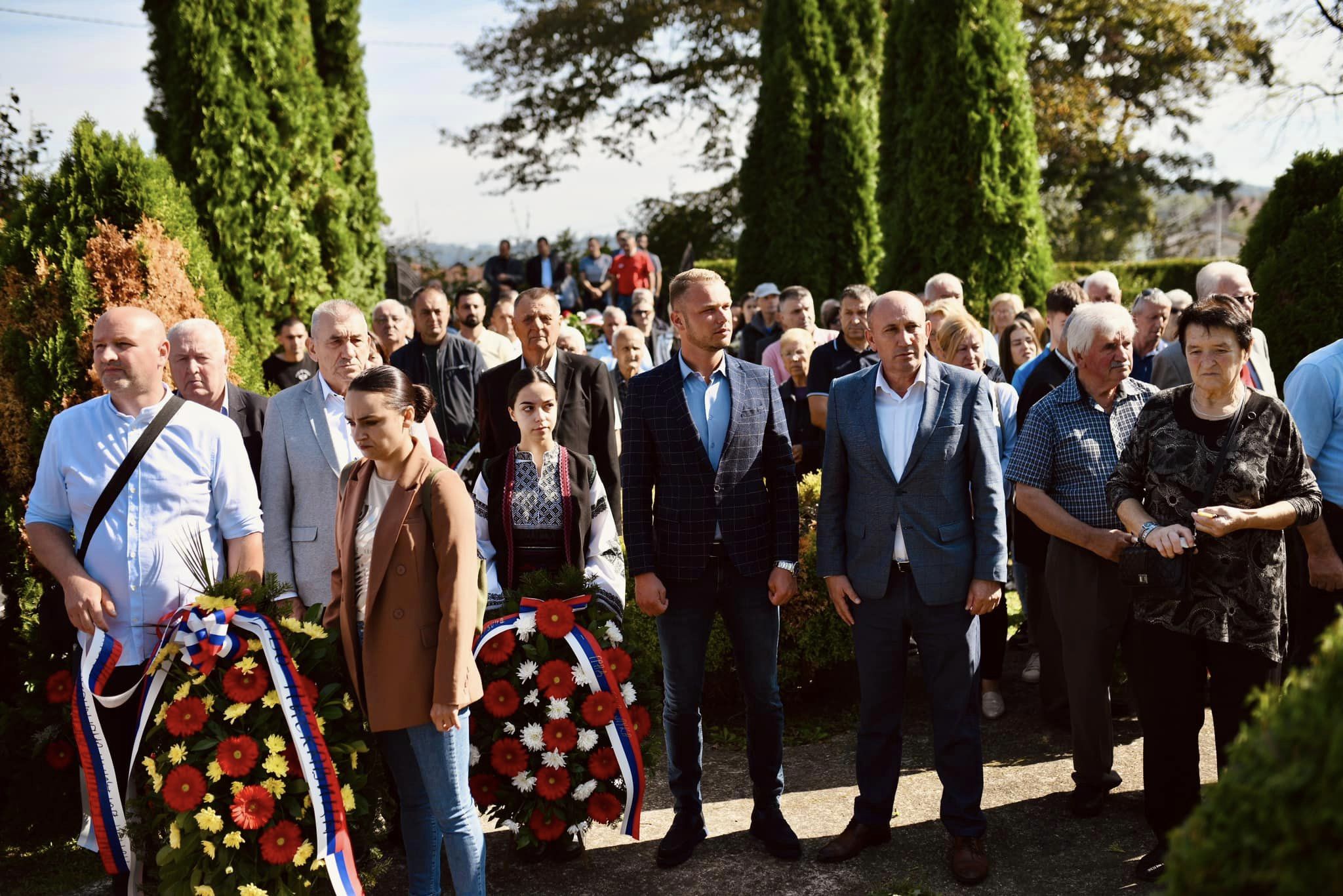 Sjećanje na poginule borce: Gradonačelnik prisustvovao pomenu u Piskavici