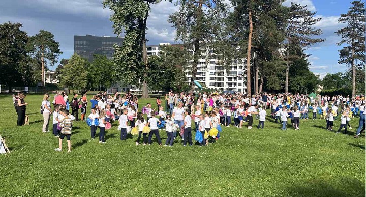 “RASTIMO UZ PLES” Park “Mladen Stojanović” centar dječijeg plesa i pjesme