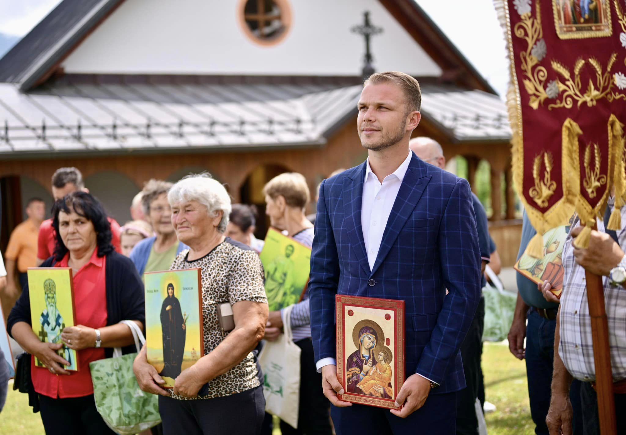 Povodom Vidovdana: Stanivuković u Aginom selu prisustvovao žitnim molitvama (FOTO)
