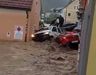 Bujice u Njemačkoj nosile sve pred sobom (VIDEO)