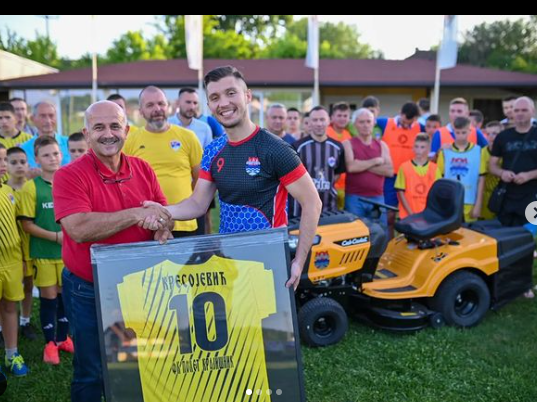 “Danas smo podržali mlade ljude koji igraju fudbal” Kresojević zaigrao za FK “Polet Krajišnik” iz Dragočaja