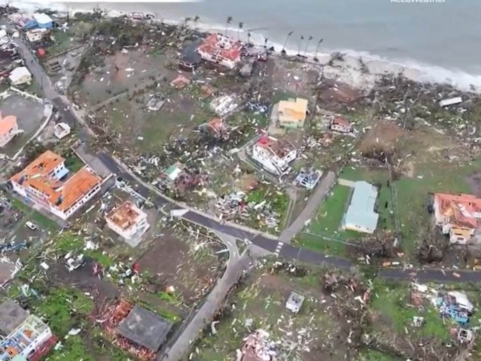 Pogledajte kako izgleda rajsko ostrvo nakon uragana (VIDEO)