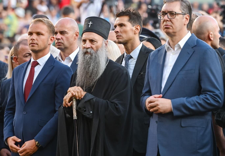 Stanivukovic sa patrijarhom Porfirijem i Vučicem poslao snažnu poruku: Neka živi Srbija, Srpska i naš narod!