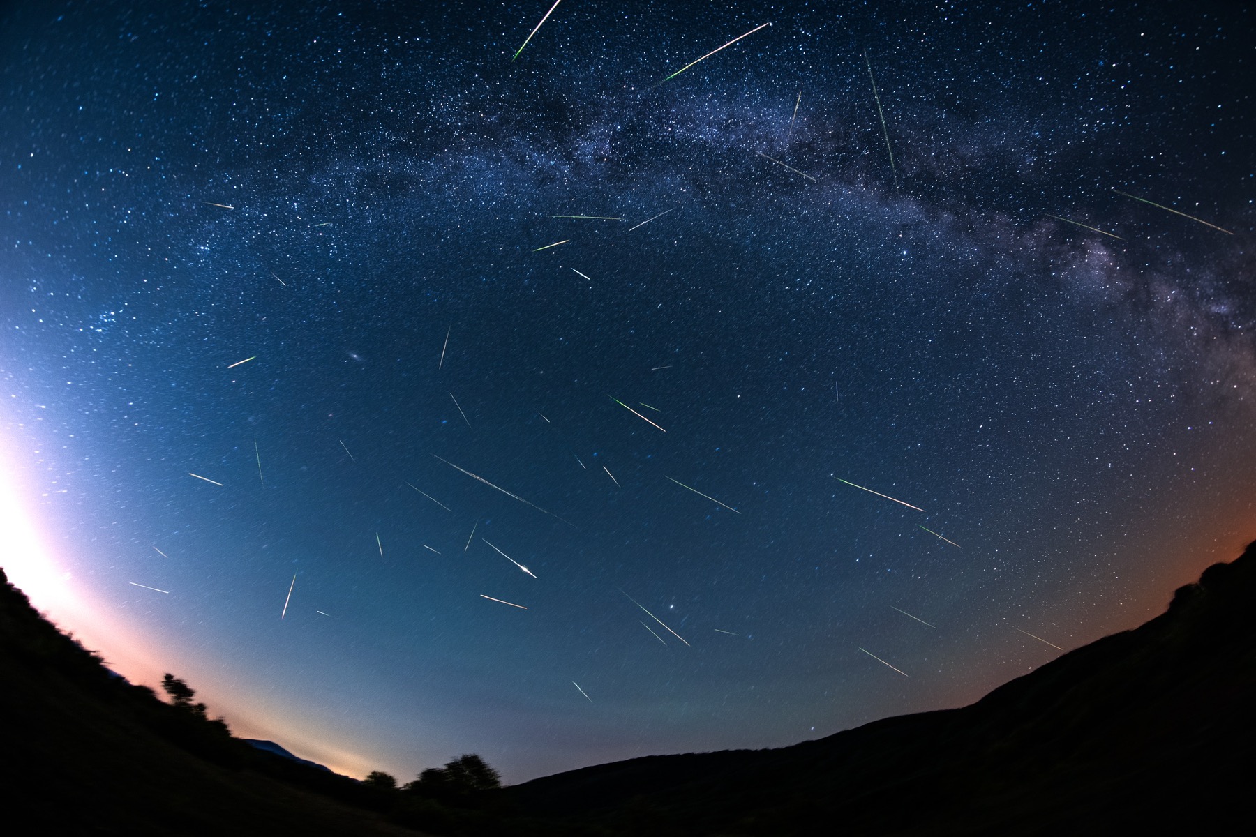 BAJKOVITA NOĆ Banjalučki fotograf uslikao kišu meteora (FOTO)