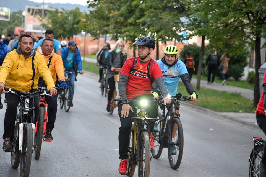 Nedjelja je Dan bez automobila: Centar grada bez buke, poslijepodne biciklijada