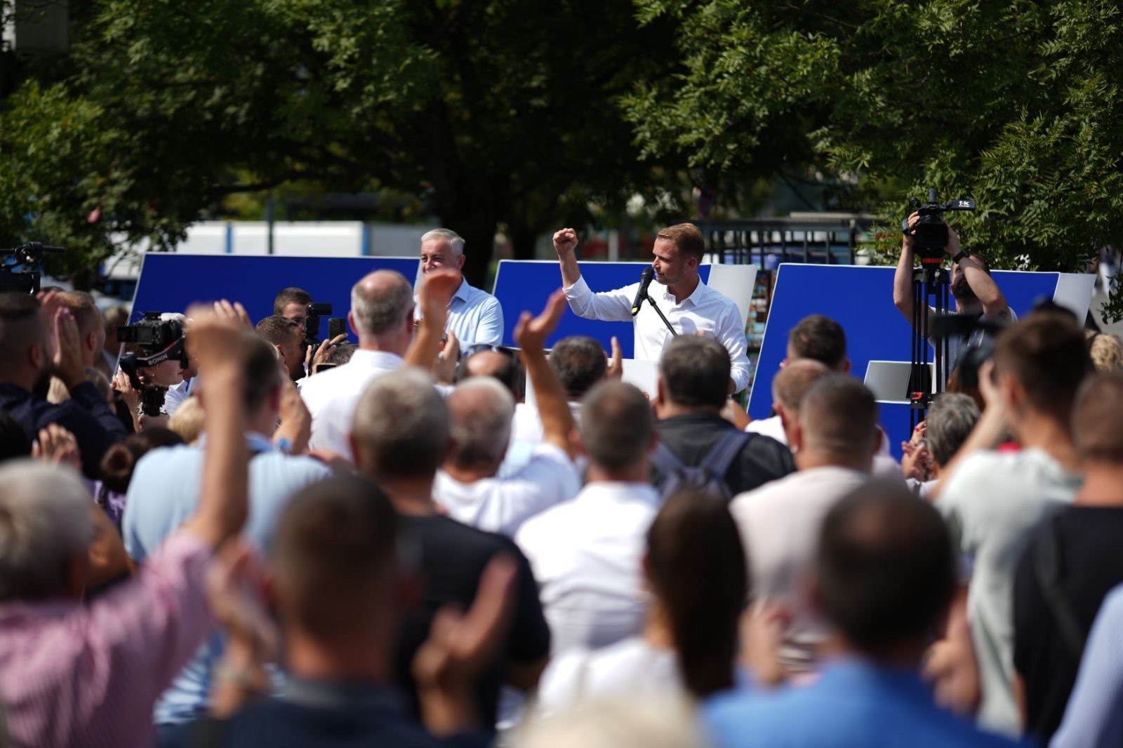 Počela kampanja PDP-a u Banjaluci, uz jasnu poruku: “Neka govore DJELA” (FOTO, VIDEO)