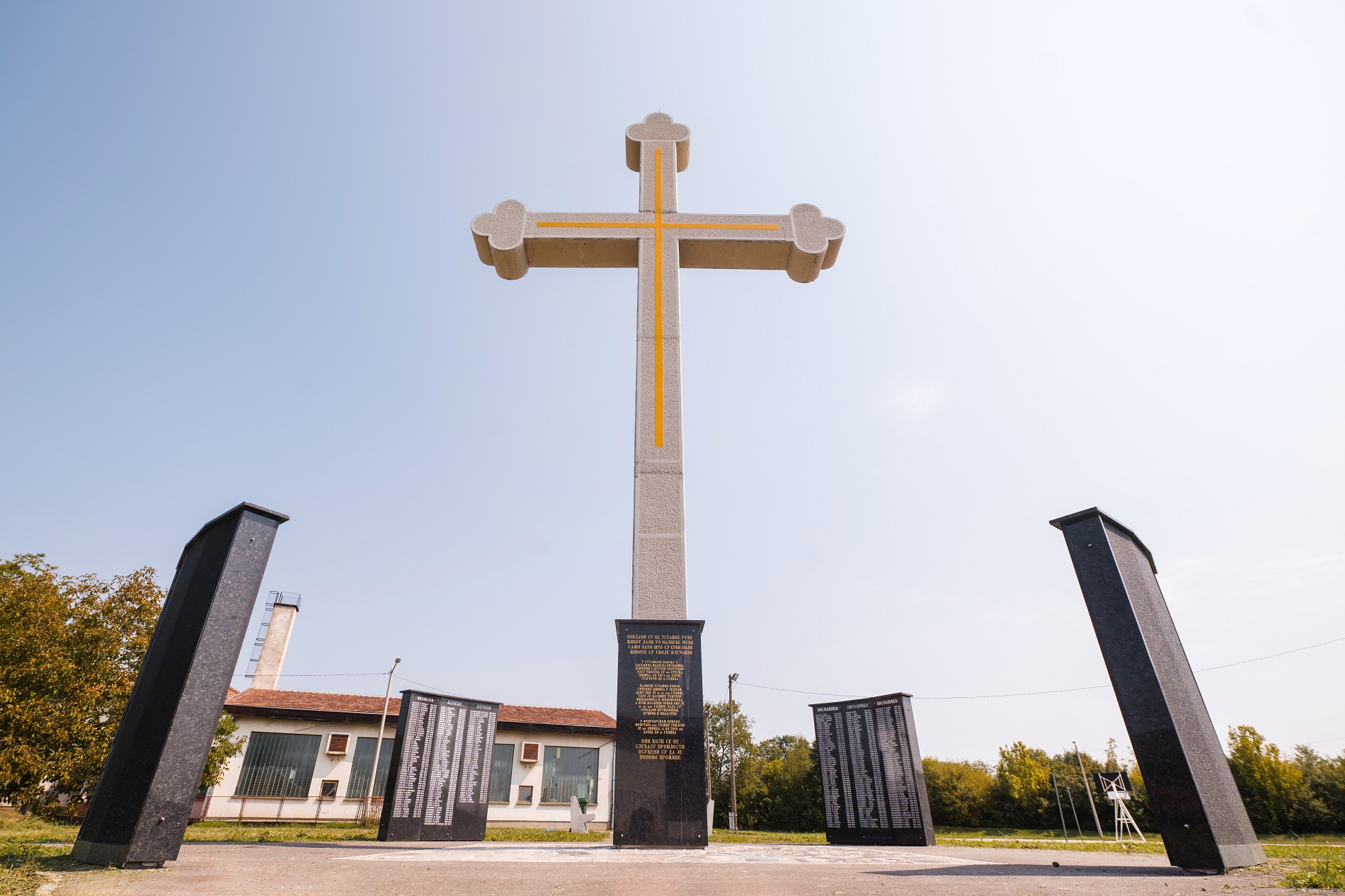 Sutra u Potkozarju osveštanje spomen-obilježja u znak sjećanja na Srbe stradale 1942. godine