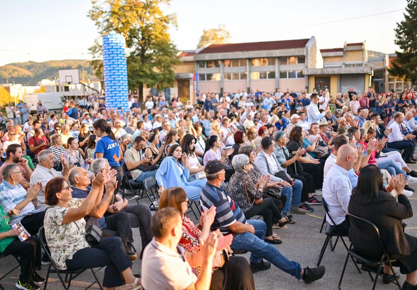 Kako stranke pokazuju snagu? PDP u Banjaluci najbolje organizovan (FOTO)