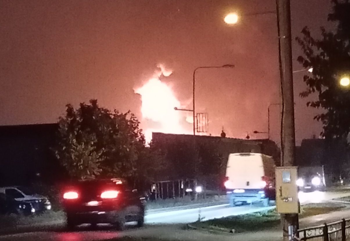 Veliki požar u Banjaluci, gori skladište (FOTO)