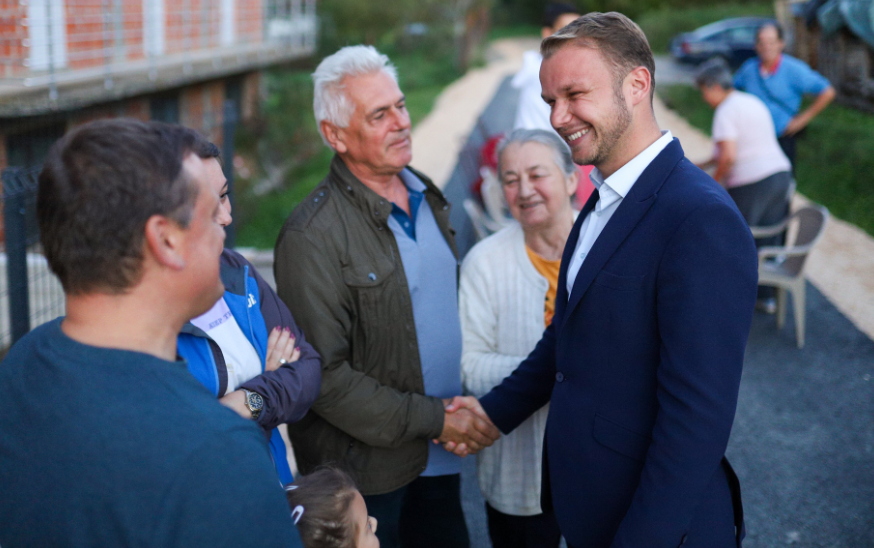 Završeno asfaltiranje Ljevčanske ulice: Stanivuković obišao mještane (FOTO)