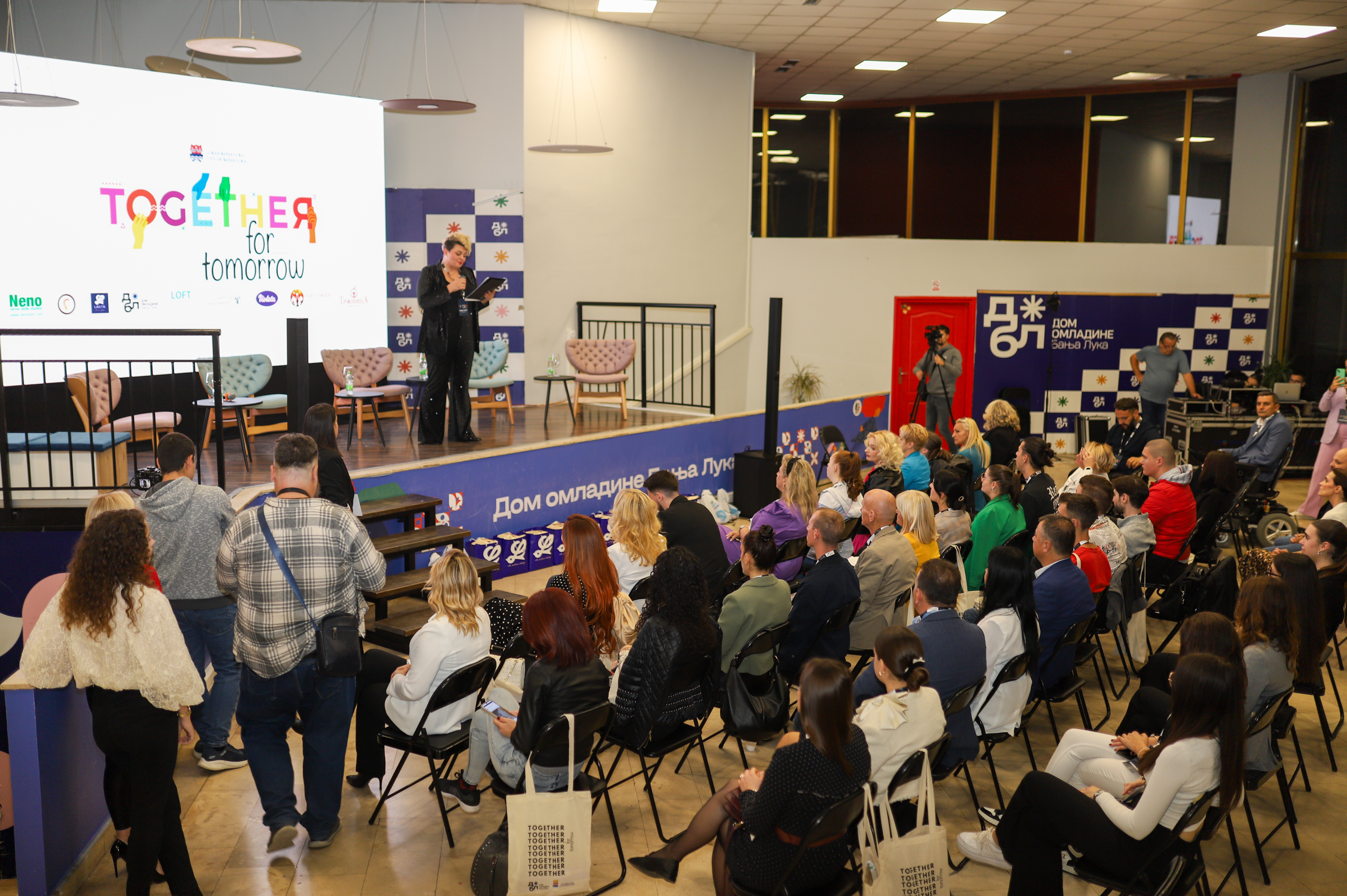 PODRŠKA MLADIMA Održana konferencija “Together for Tomorrow” u Banjaluci (VIDEO)